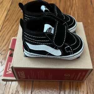 VANS, Infant Sk8-Hi Crib Shoe, Size 2